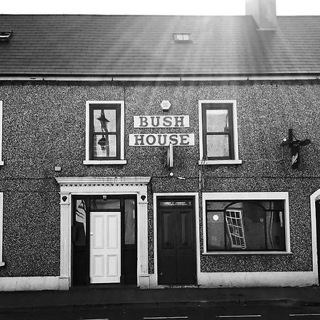 Bush House Accommodation - The Courthouse Apartment Bushmills Exterior photo